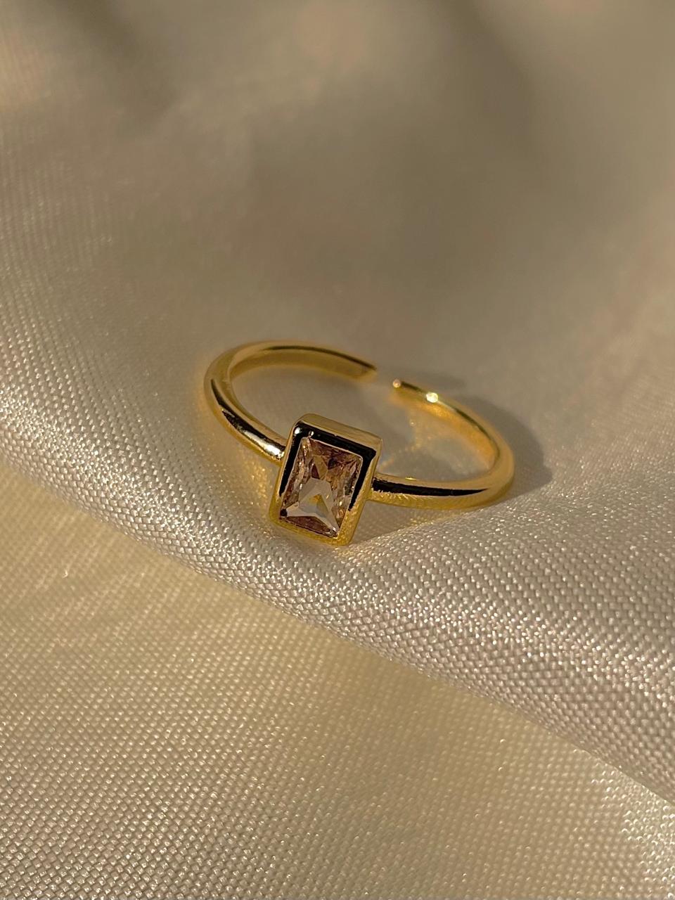 Modest Ring - Image 2