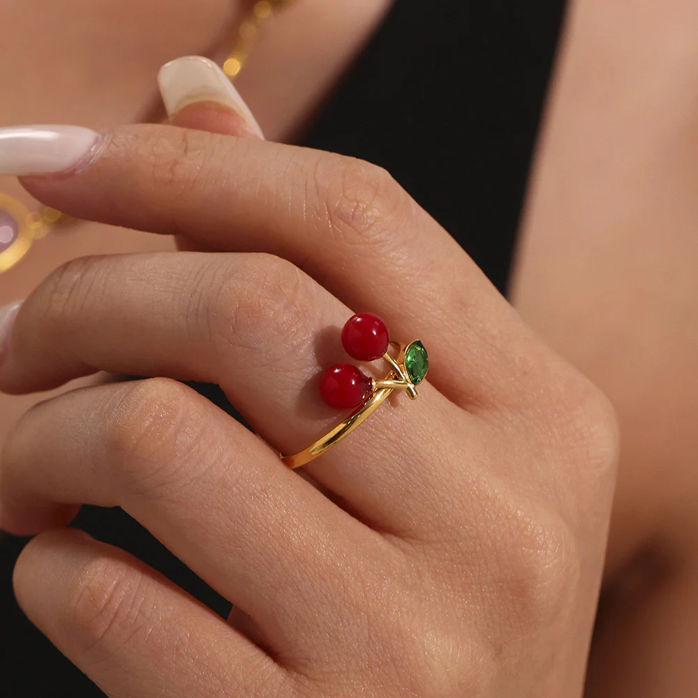 Mon Chérie Cherry Ring