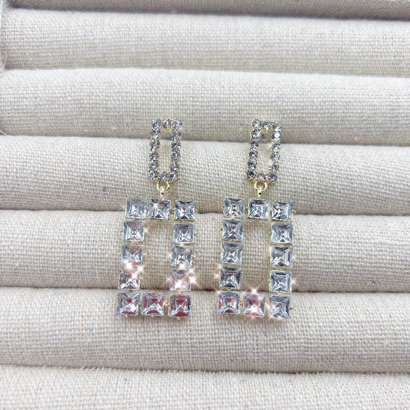 Money Heist Glam Earrings - Image 4