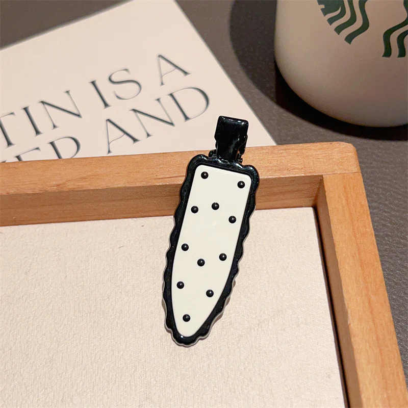 Monochrome Scatter Hair Clip - Image 2