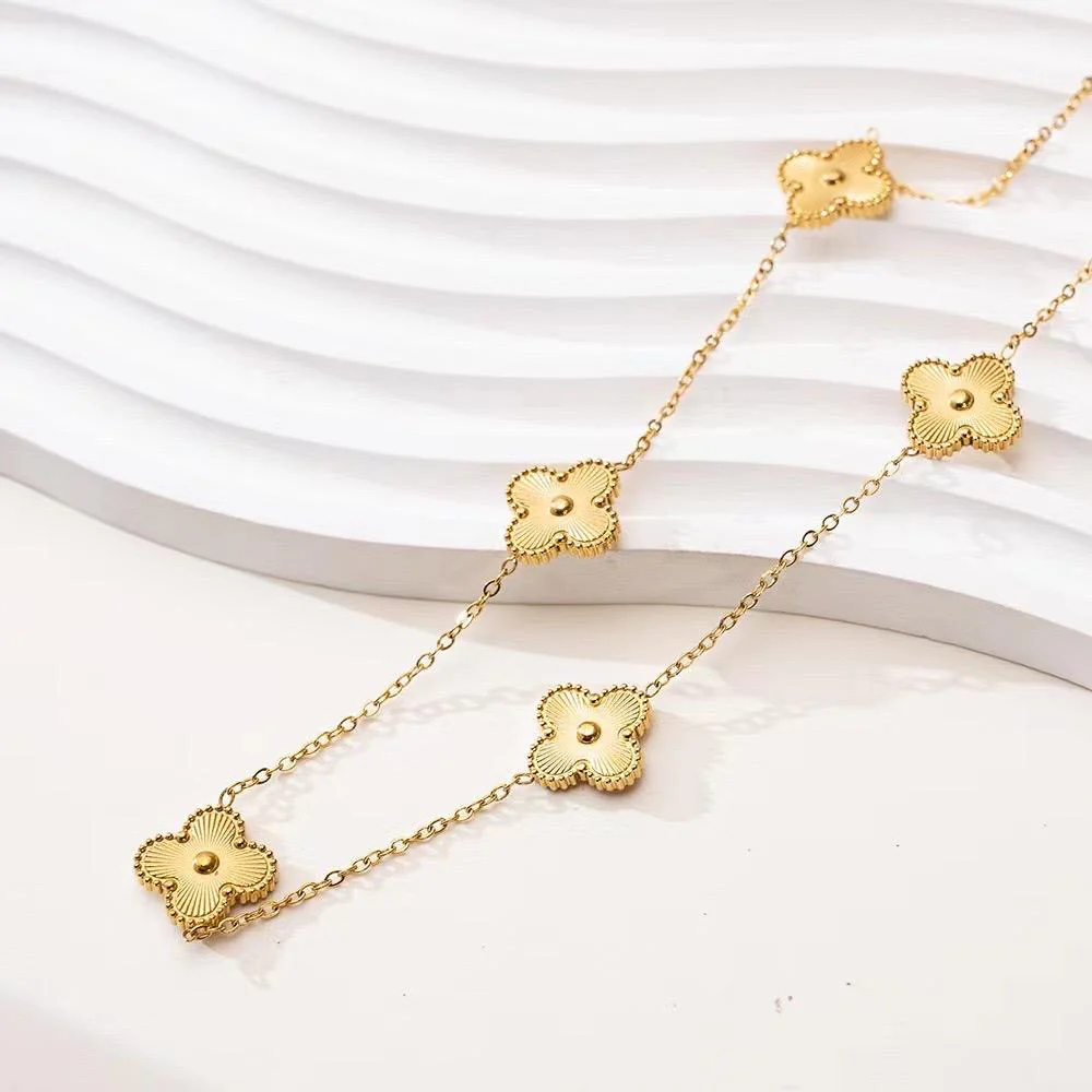 Multi Clower Necklace - Image 2