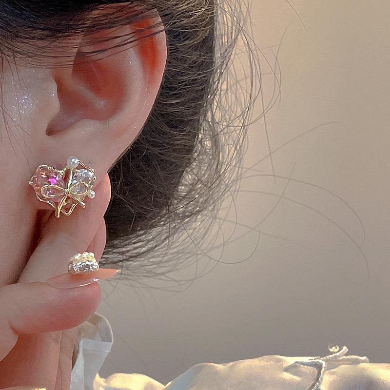 Mystic Heart Earrings - Image 3