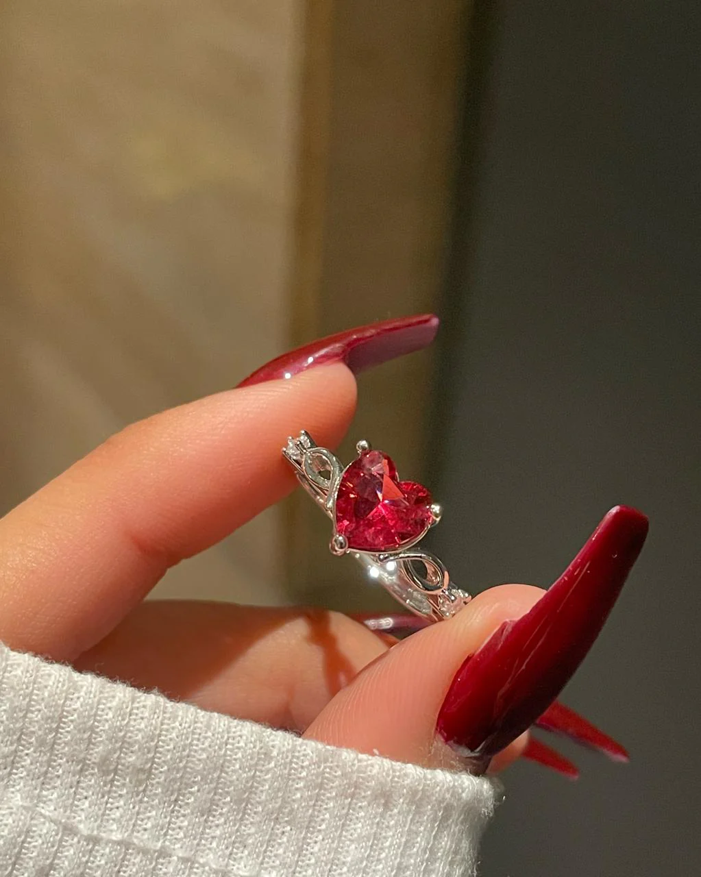 Mystical Heart Ring- red - Image 3