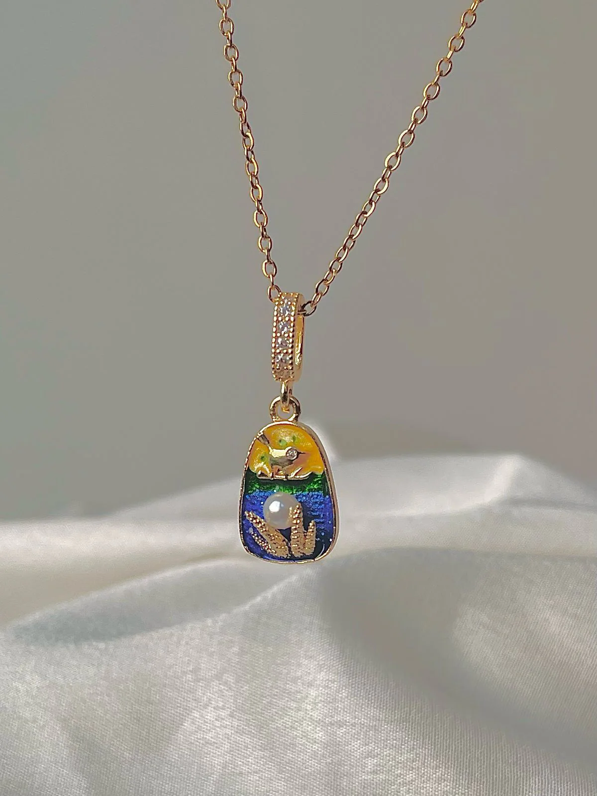 Feather whispers Necklace