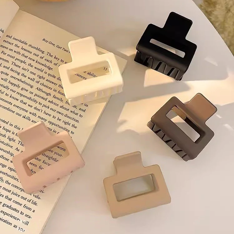 Neutral Vibes Hair Claws - Image 3