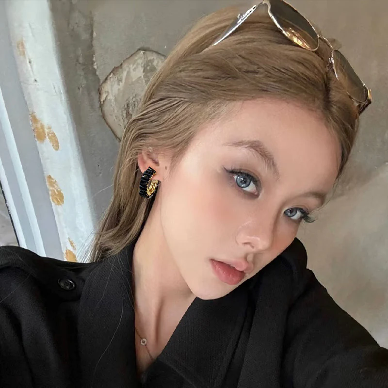 Night-out Chunky Hoops - Image 2