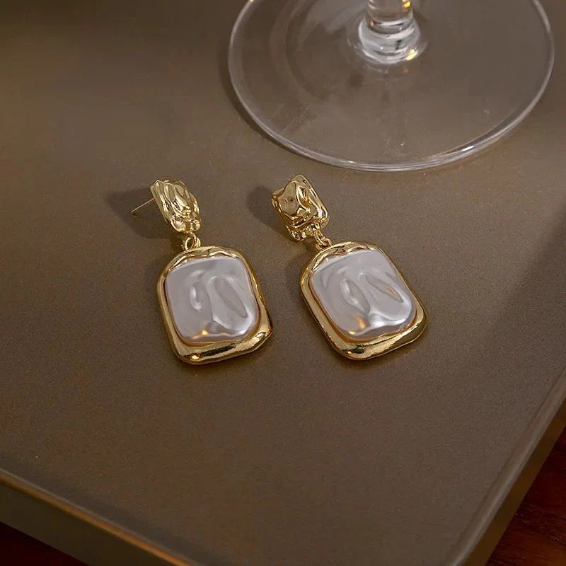 Old Money Aesthetic Earrings - Image 3
