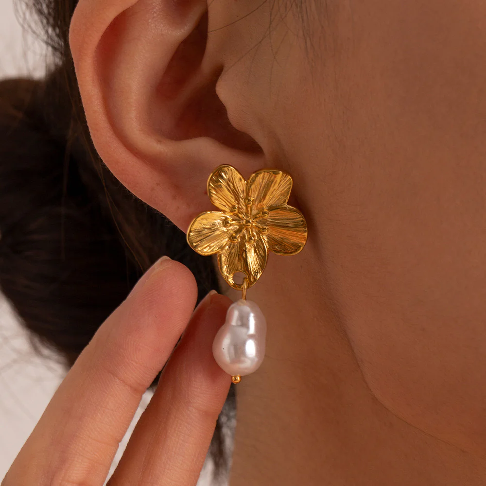 Ophelia Pearl Earrings - Image 2