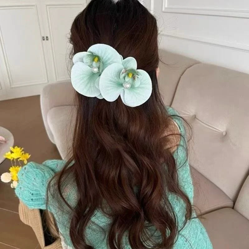 Orchid Hairclip- baby blue - Image 3