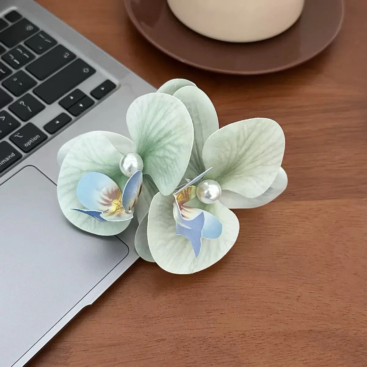 Orchid Hairclip- baby blue - Image 4