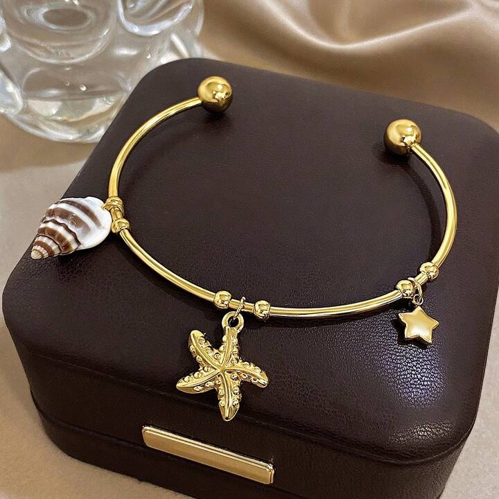 Oyster Muse Gold Bracelet - Image 3