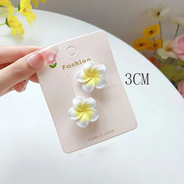 Pack of 2 Floral Hairclips - Image 2