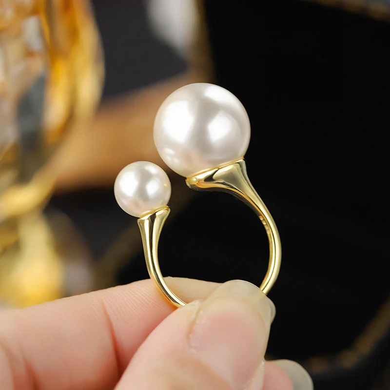 Pair of Pearl Ring - Image 2