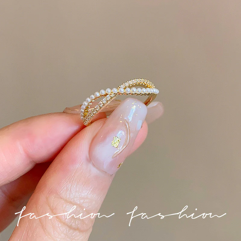 Paris Hilton Core Ring