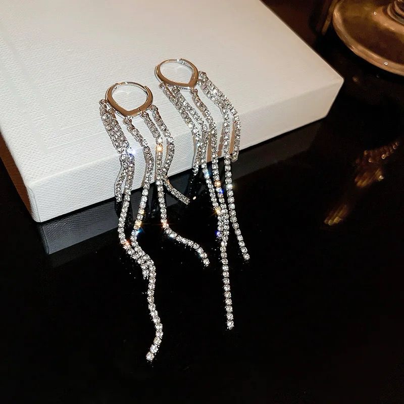 Party Glam Tassel Drop Earrings - Image 5