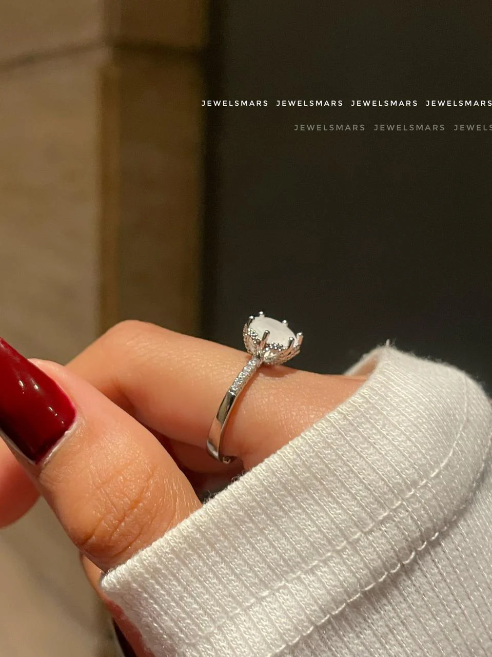 Party Luxe Solitaire ring- opal white