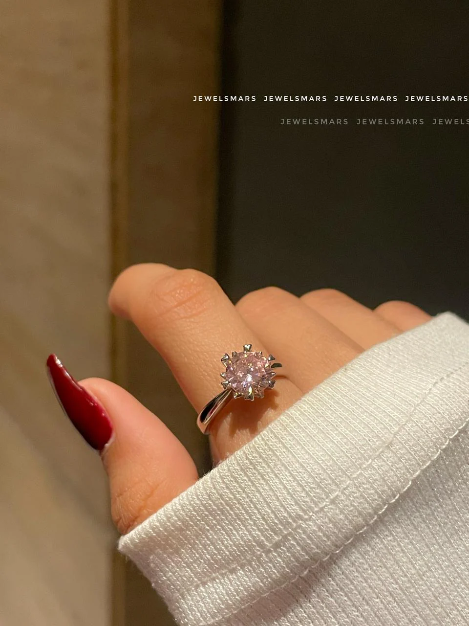 Party Luxe Solitaire ring- opal white - Image 4