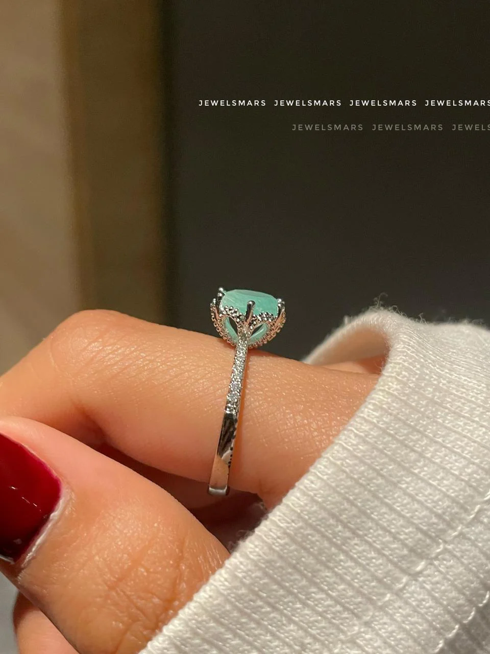 Party Luxe Solitaire ring- pastel green - Image 2