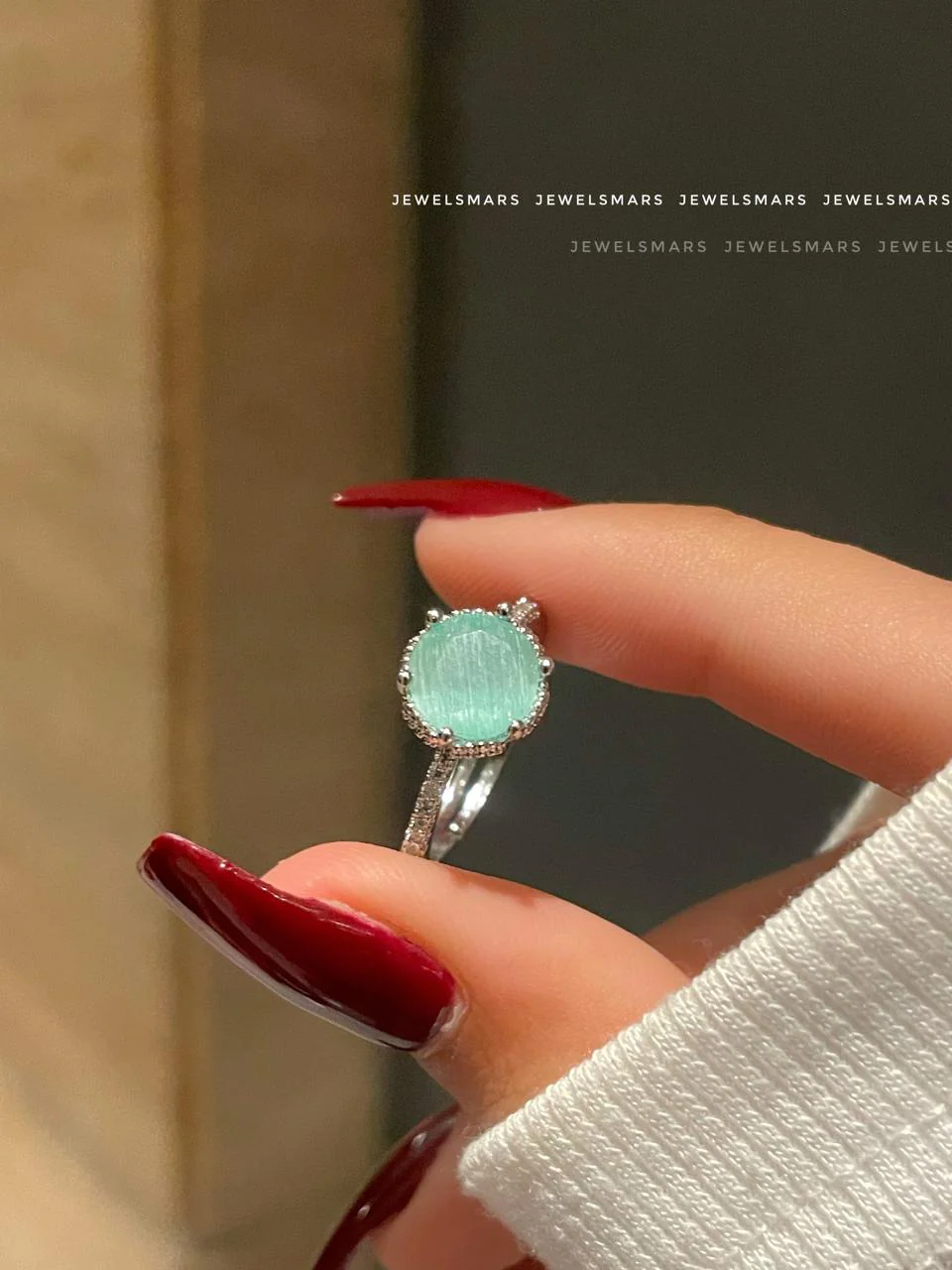 Party Luxe Solitaire ring- pastel green - Image 3