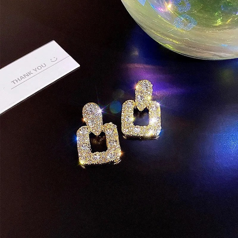 Party Stunner Earrings - Image 3