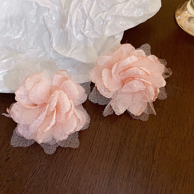 Pastel Rosewhisper Earrings - Image 4