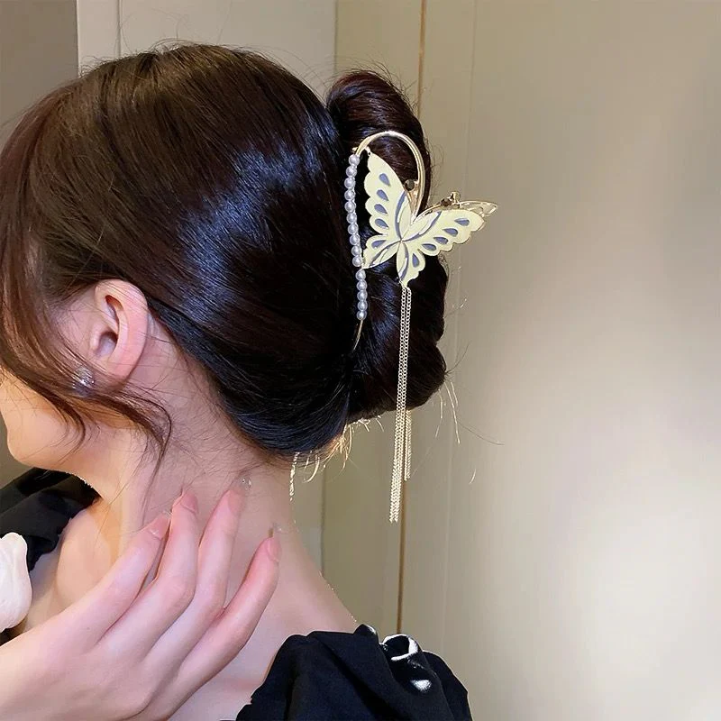 Pearl Butterfly Claw Clutcher - Image 2