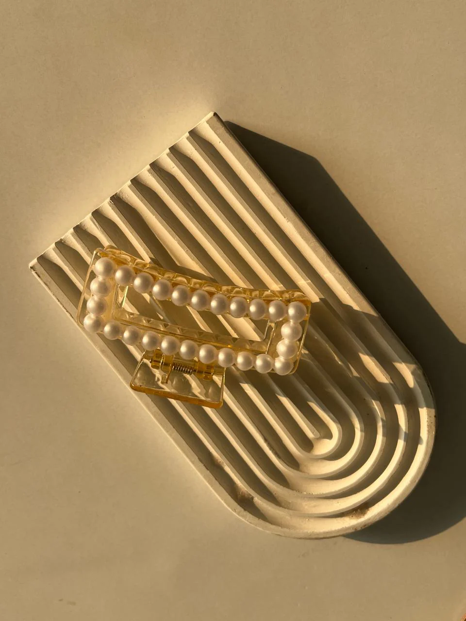 Pearl Claw Clutcher - Image 2