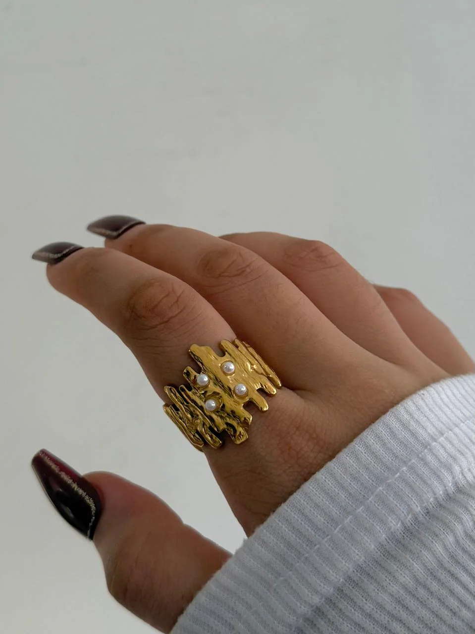Pearl-core Maximalist Gold Ring - Image 3