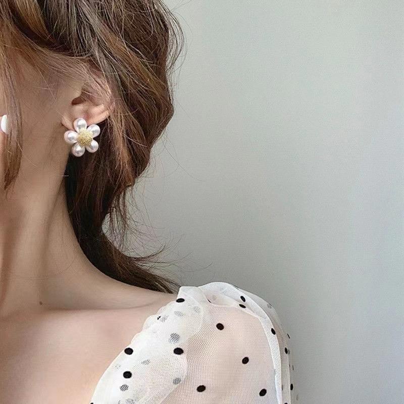 Pearl Daisy Earrings - Image 2