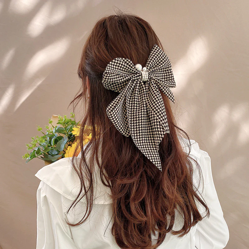 Pearl Meets Princess Hair Bow - Image 2