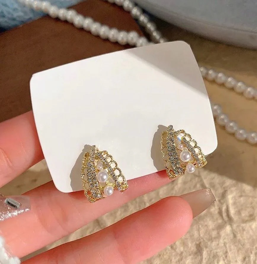 Pearl Princess Earrings - Image 4