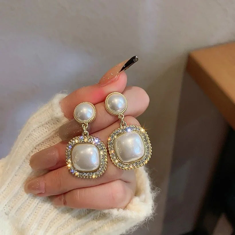 Pearl & Rhinestone studded Party earrings - Image 3