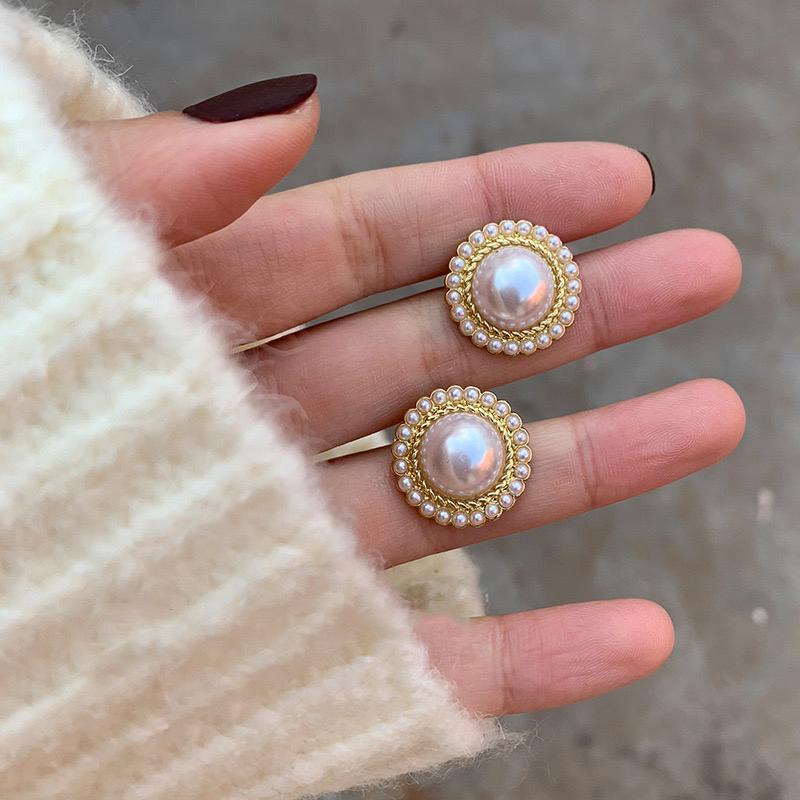 Pearl Royal Earrings - Image 3