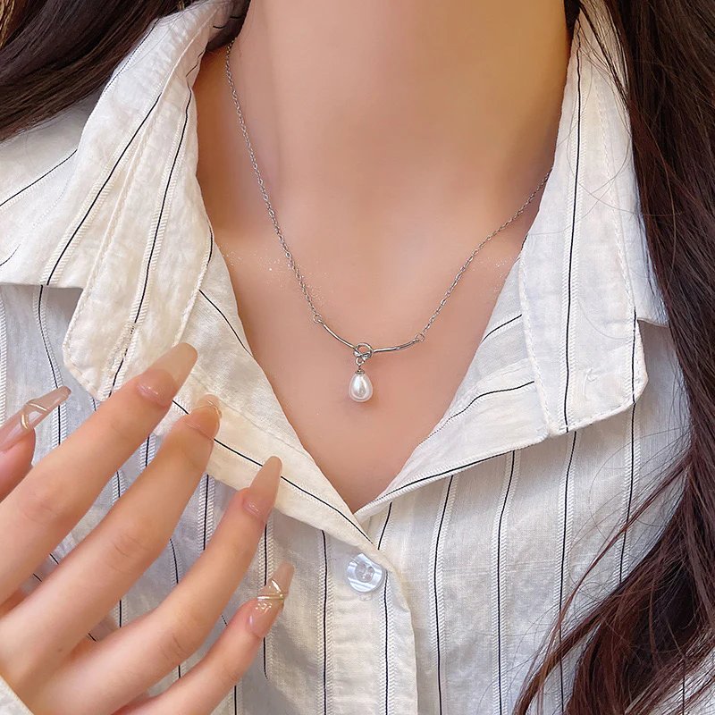 Pearl-twine Dainty Necklace - Image 3