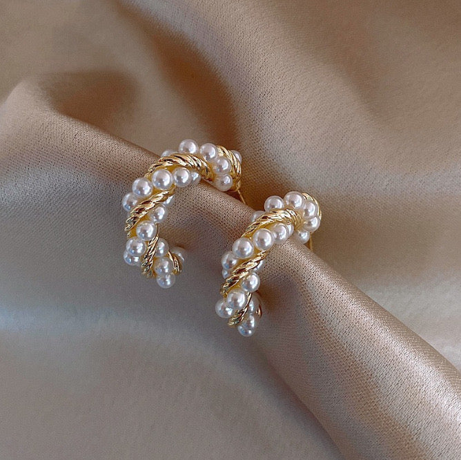 Pearls with a twist! Earrings - Image 3