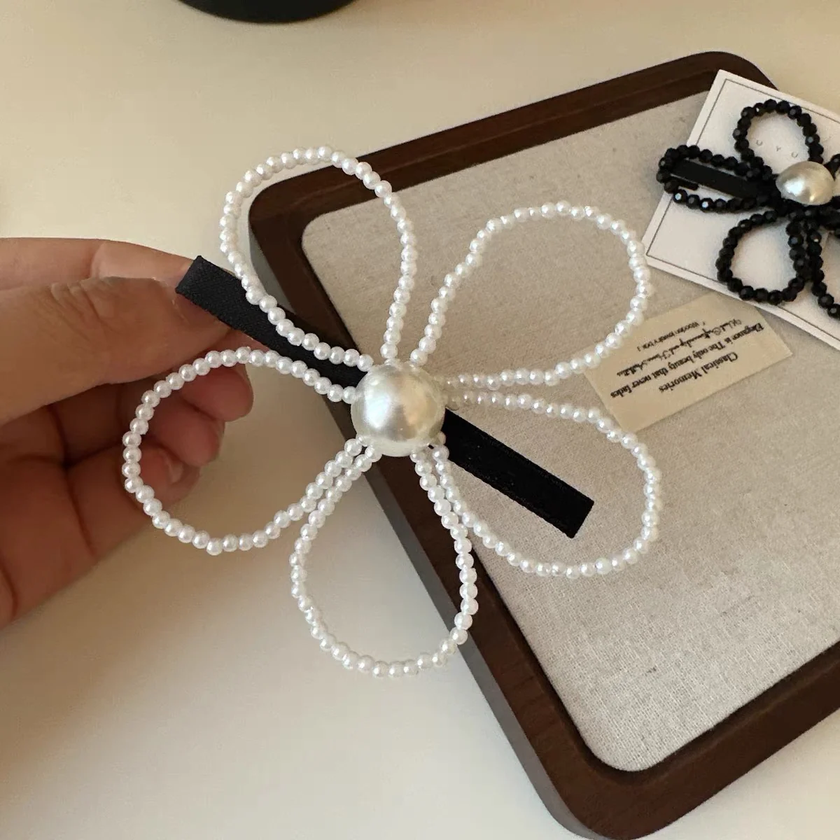 Pearly Florette Hair Clip - Image 3