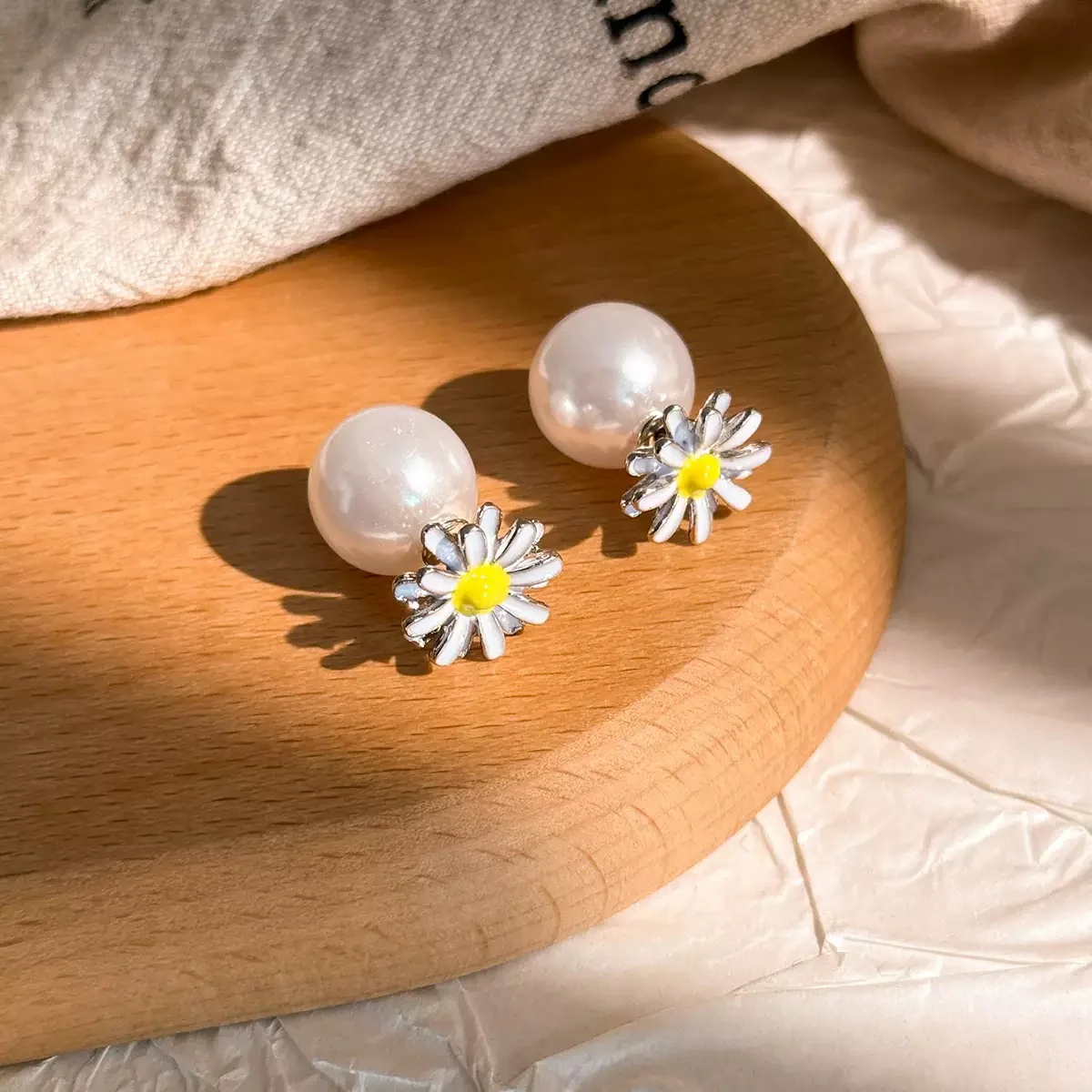 Pearly Girly Flower Earrings - Image 3