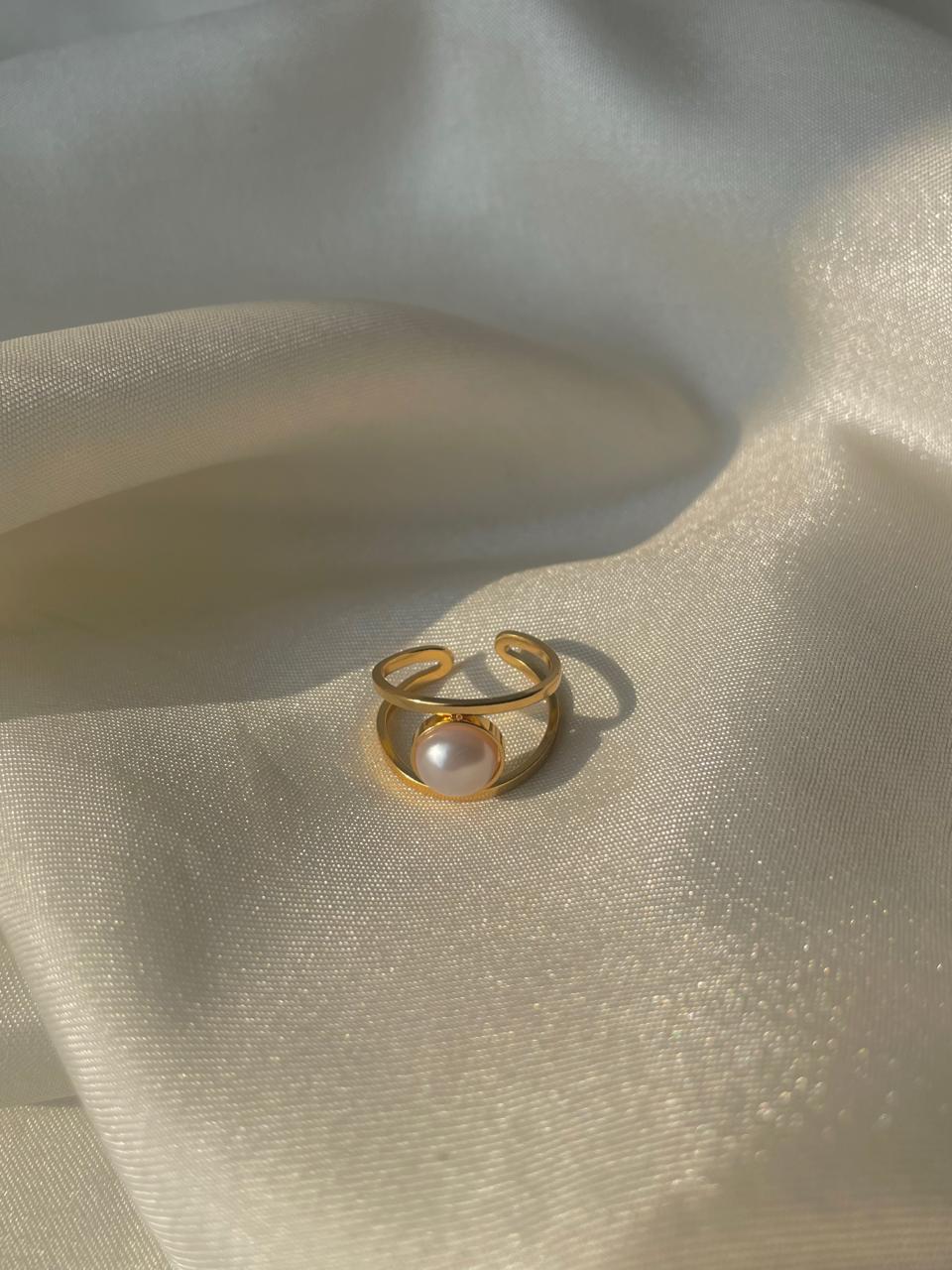 Pearly Muse Ring - Image 3