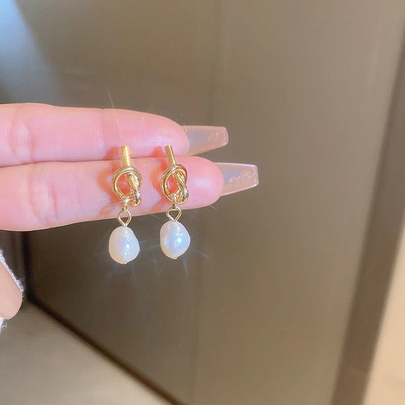 Pearly-Tangles Earrings - Image 2