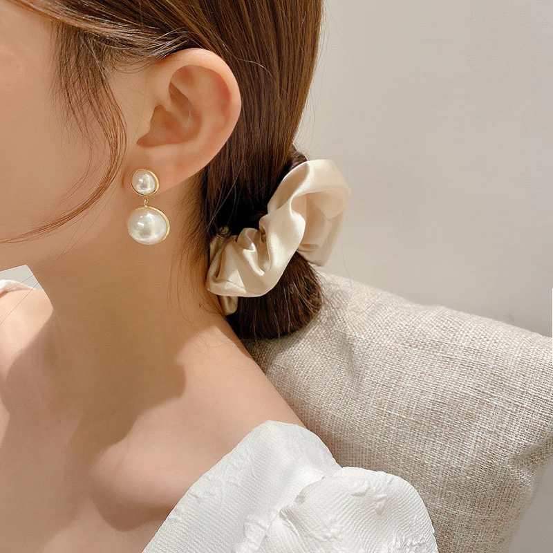 Pearly Twins Dreamy Earrings - Image 2
