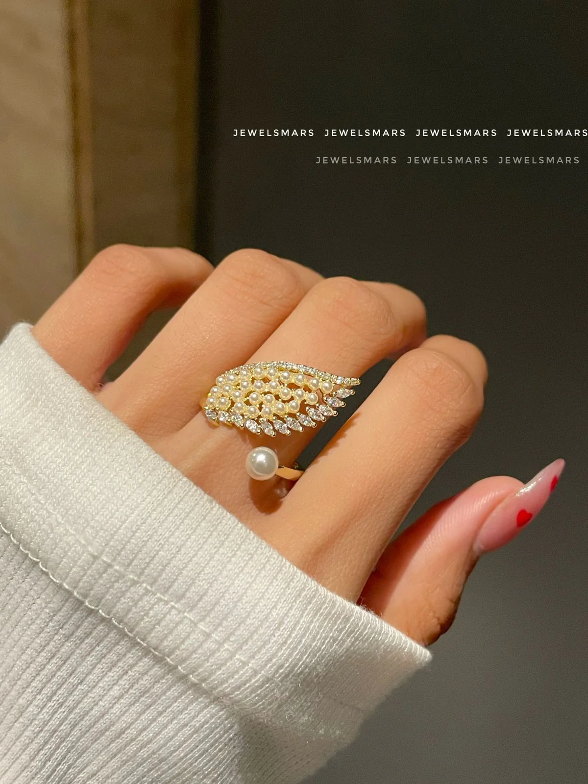 Pearly Wing Ring