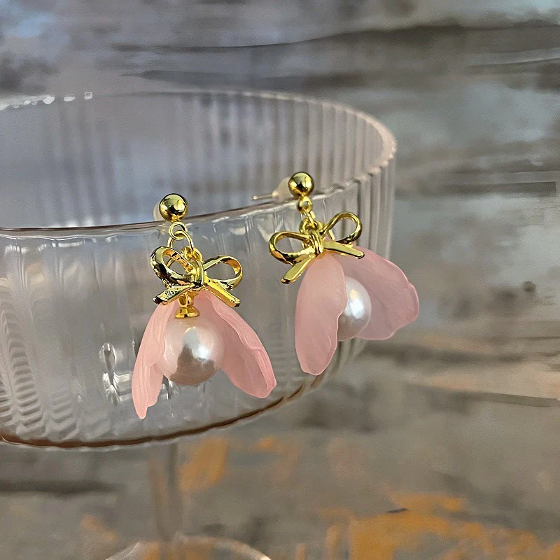 Pink Oyster Pearl Earrings - Image 4