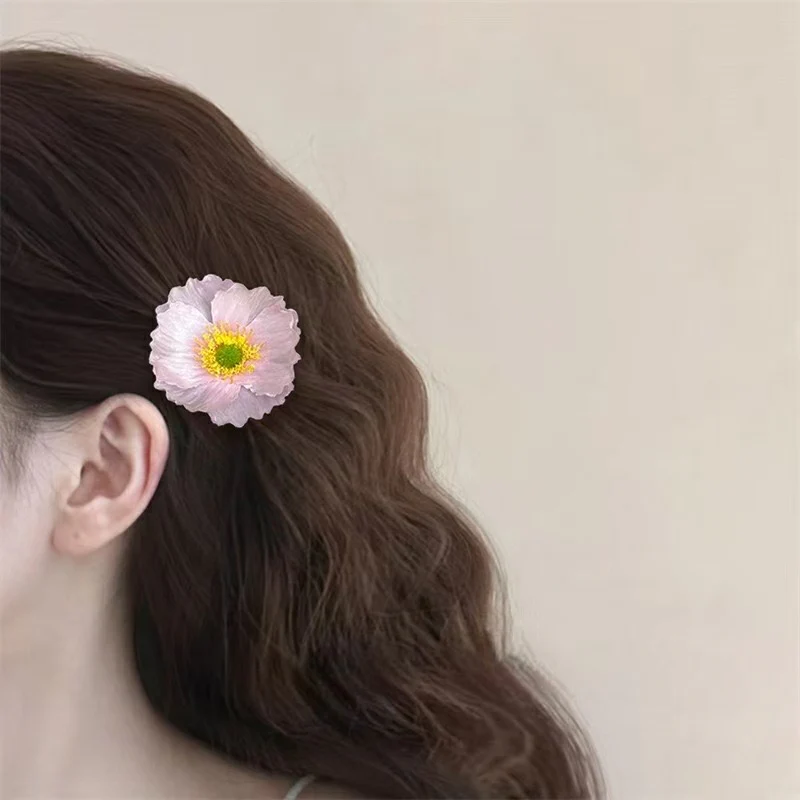 Pink Season! Poppy Hair Clip - Image 2
