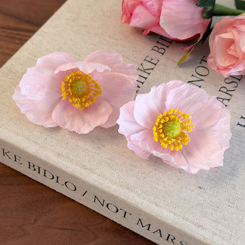 Pink Season! Poppy Hair Clip - Image 3