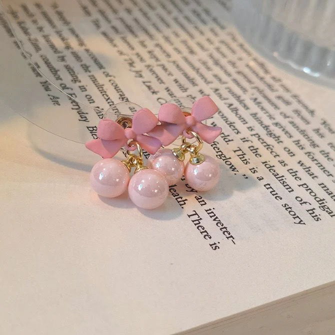 Pinky Bow Earrings - Image 4