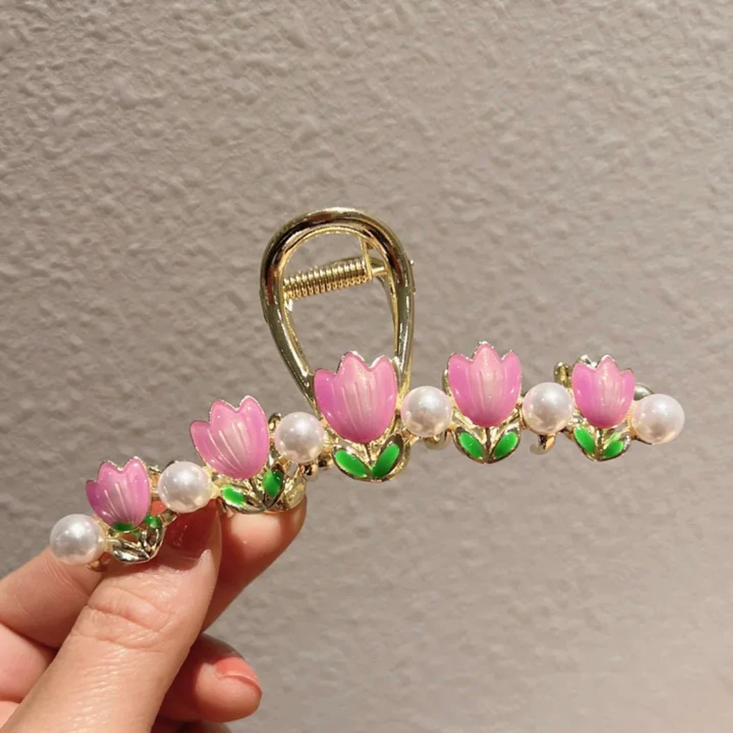 Pinteresty Tulip Pearl Claw Clutchers - Image 11
