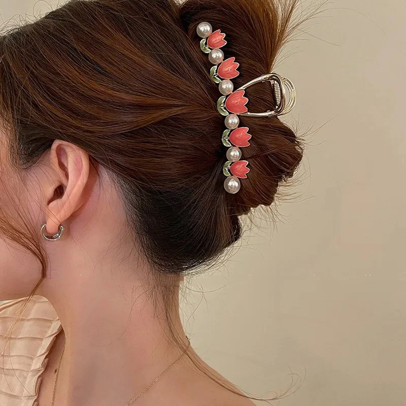 Pinteresty Tulip Pearl Claw Clutchers - Image 4
