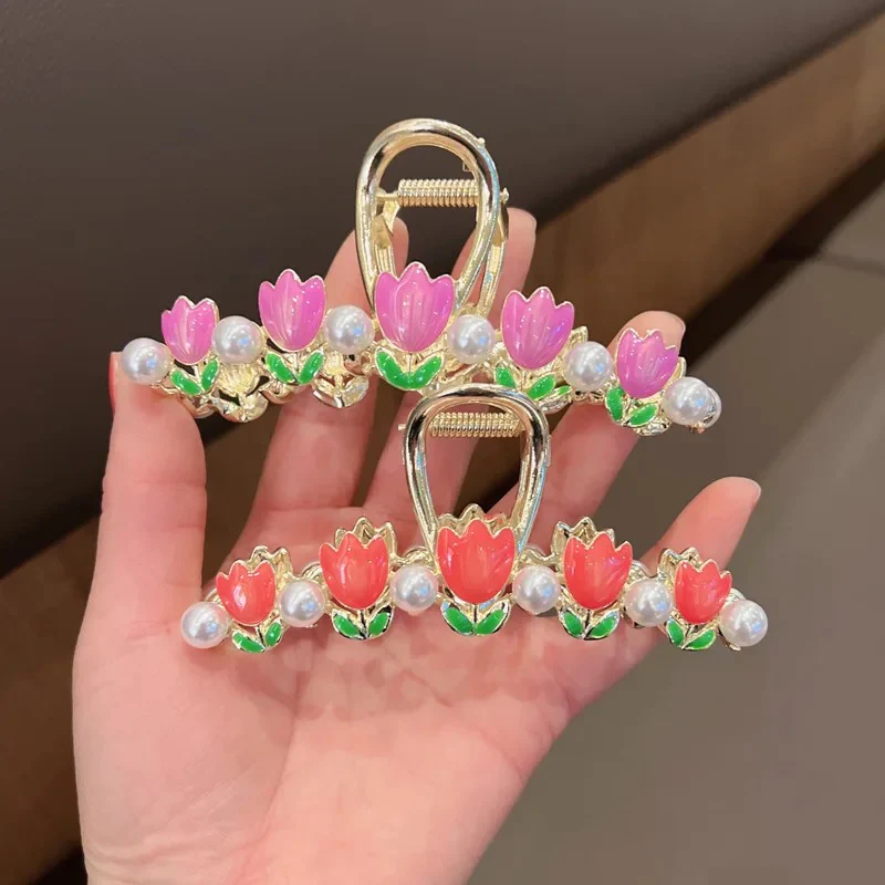 Pinteresty Tulip Pearl Claw Clutchers - Image 8