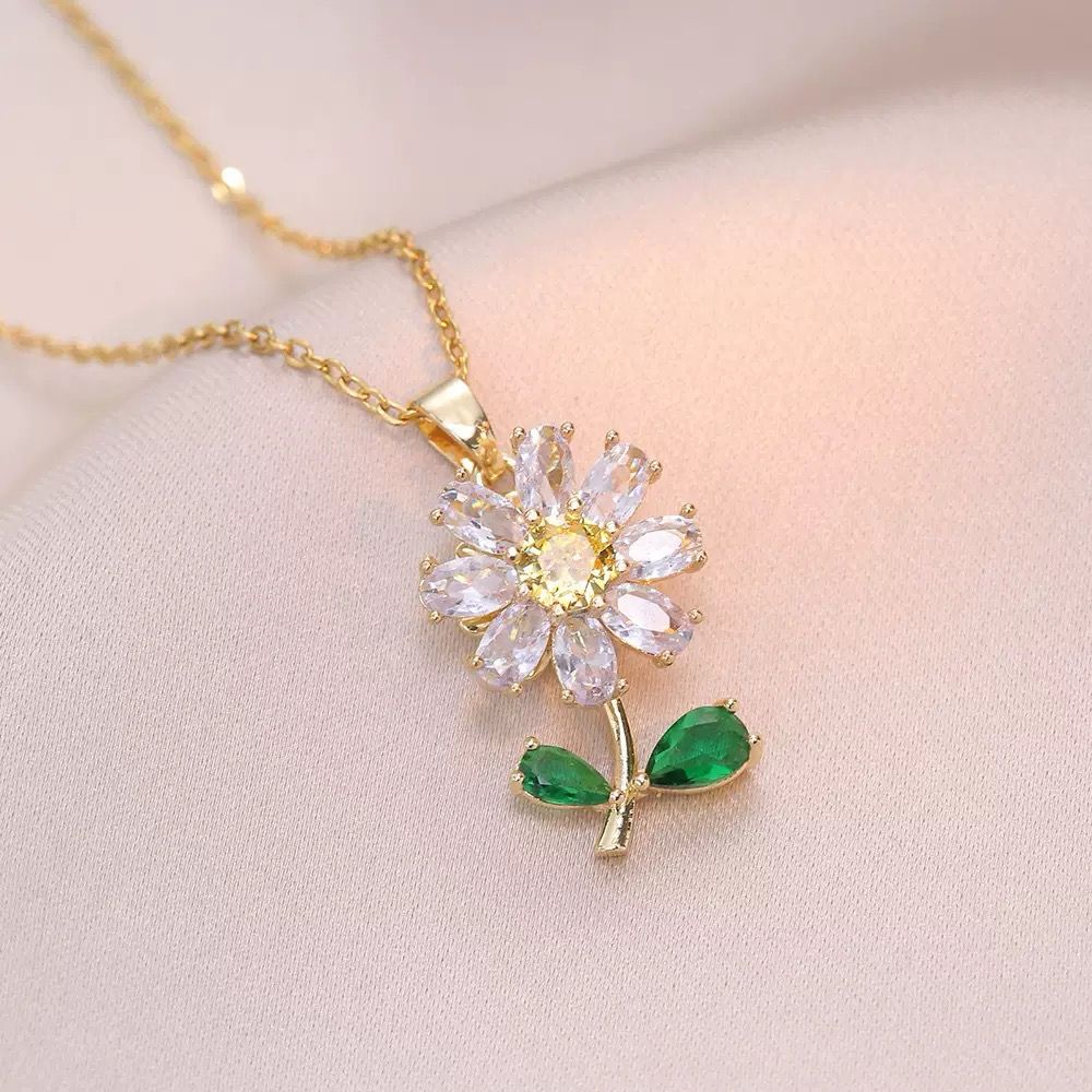 Pixie Bloom Necklace - Image 2