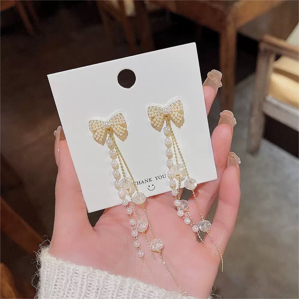 Pixie Pearls Bow Earrings - Image 4